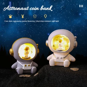Rajzfilm Űrhajós Piggy Bank Éjszakai Fény Király Tündér Fények Éjjeli Lámpa Játékok Room Decor Új Év, Személyre szabott Ajándék